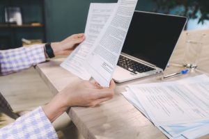 Intereses ocultos en un préstamo: cómo detectarlos antes de firmar